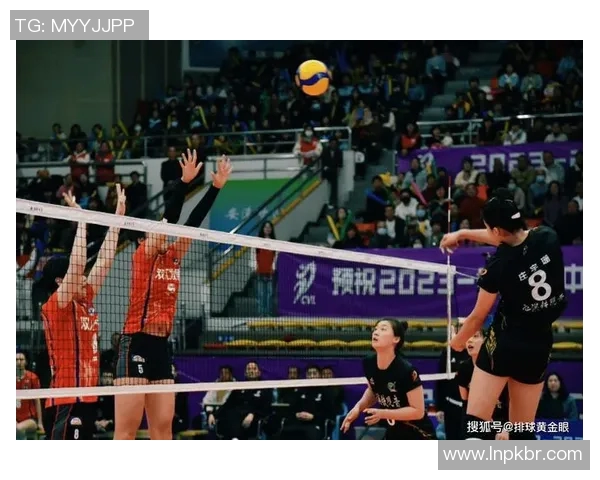 赛后分析:上海排球队与南京排球队在比赛中的意识碰撞与战术较量 赛后分析:上海排球队与南京排球队在比赛中的意识碰撞与战术较量